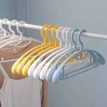 5pcs Anti-slip Hanger Durable Anti-Deformation ПП Traceless Closet Dress Clothes Towel Hanger закачалка за дрехи