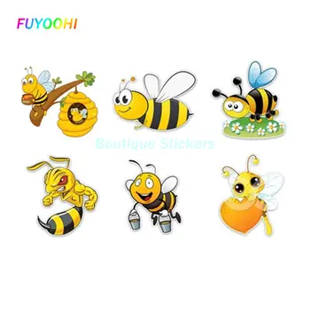Етикети FUYOOHI Play Пчела Седи на клона и да се яде мед Гнева на Пчелите Модни PVC Стикери за автомобили Стикери за мотоциклети