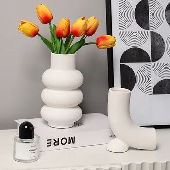 Модерна керамична ваза, бяла абстрактна художествена договореност специална форма, украса за дома на масата в скандинавски стил, декорация за хол