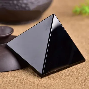 Пирамида от естествен полиран обсидиан, Черен кристал, Енергиен камък Рейки, Украса за проби